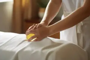 Ipsilateralny masaż: skuteczna metoda leczenia